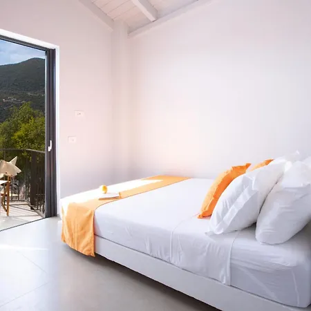 Kalamos - Modern In Bay With Direct Access To Sea Syvota