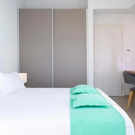 Kalamos - Modern In Bay With Direct Access To Sea